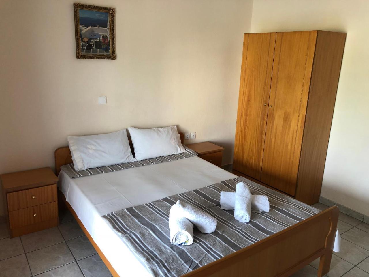 Rooms Lazos Olympiakí Aktí Exterior foto