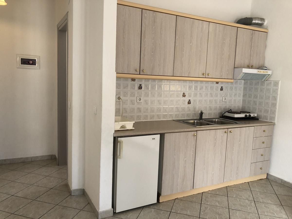 Rooms Lazos Olympiakí Aktí Exterior foto