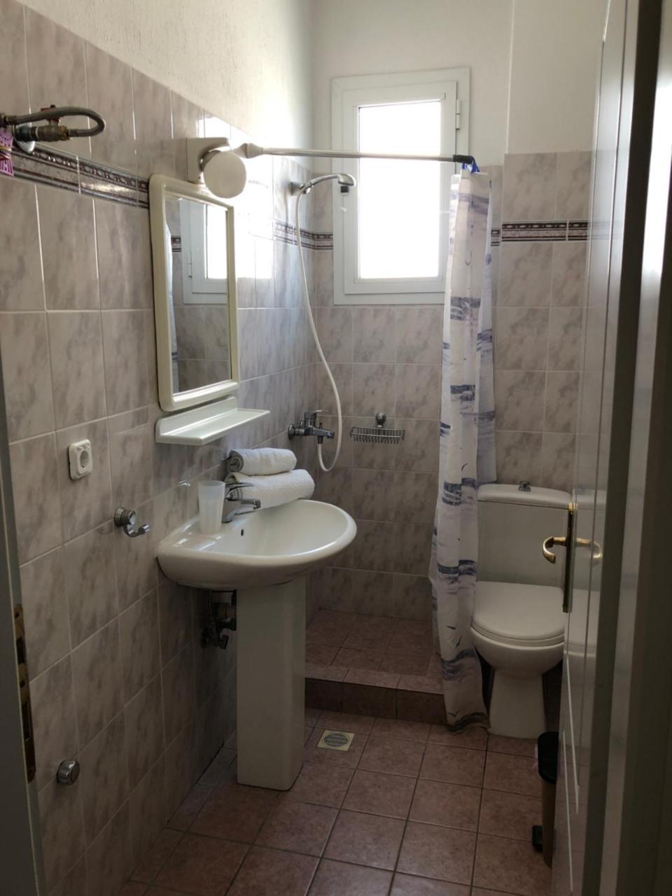 Rooms Lazos Olympiakí Aktí Exterior foto