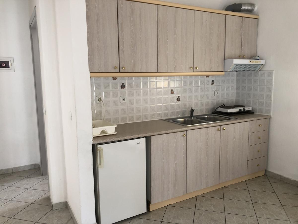 Rooms Lazos Olympiakí Aktí Exterior foto