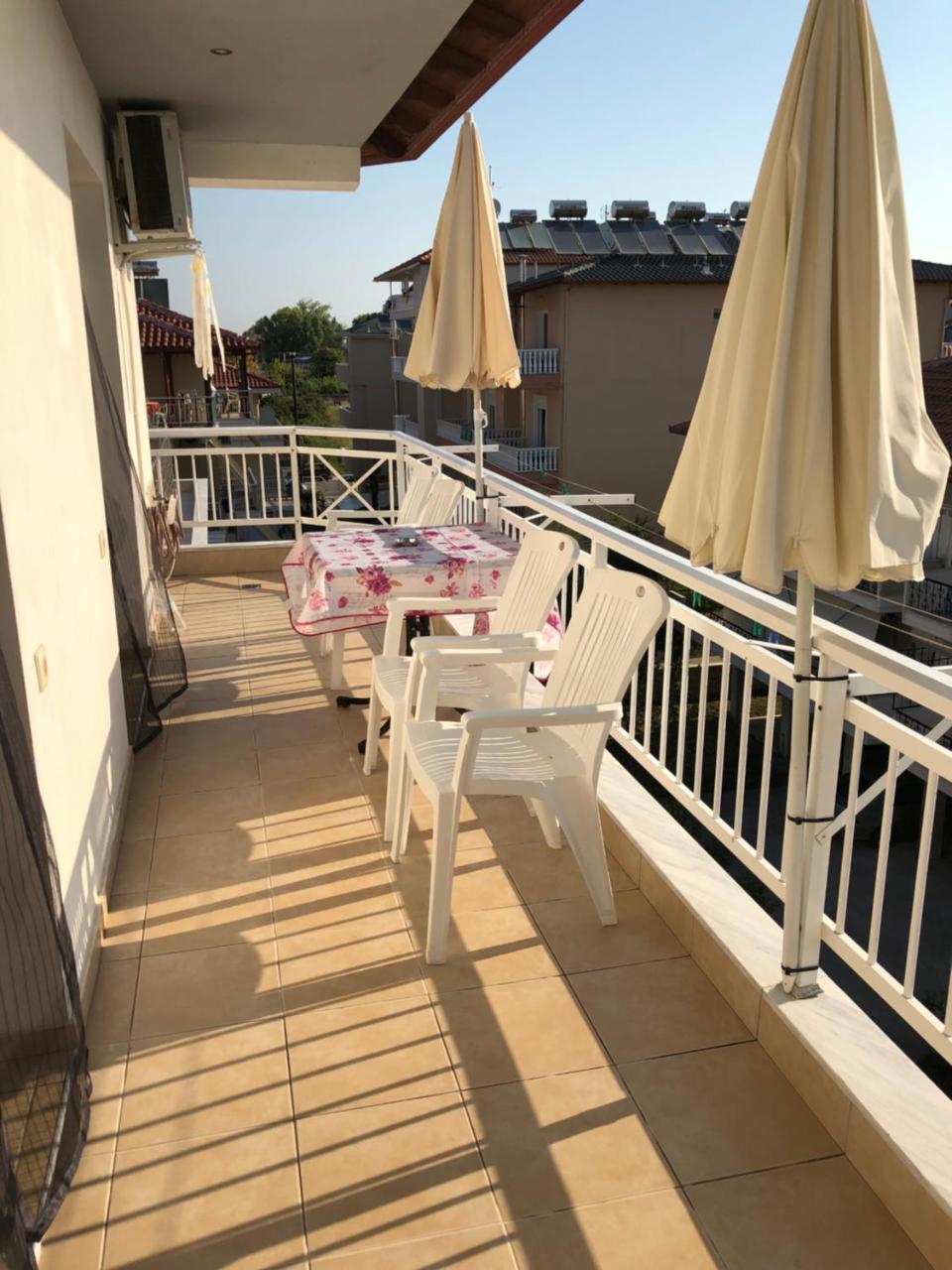 Rooms Lazos Olympiakí Aktí Exterior foto